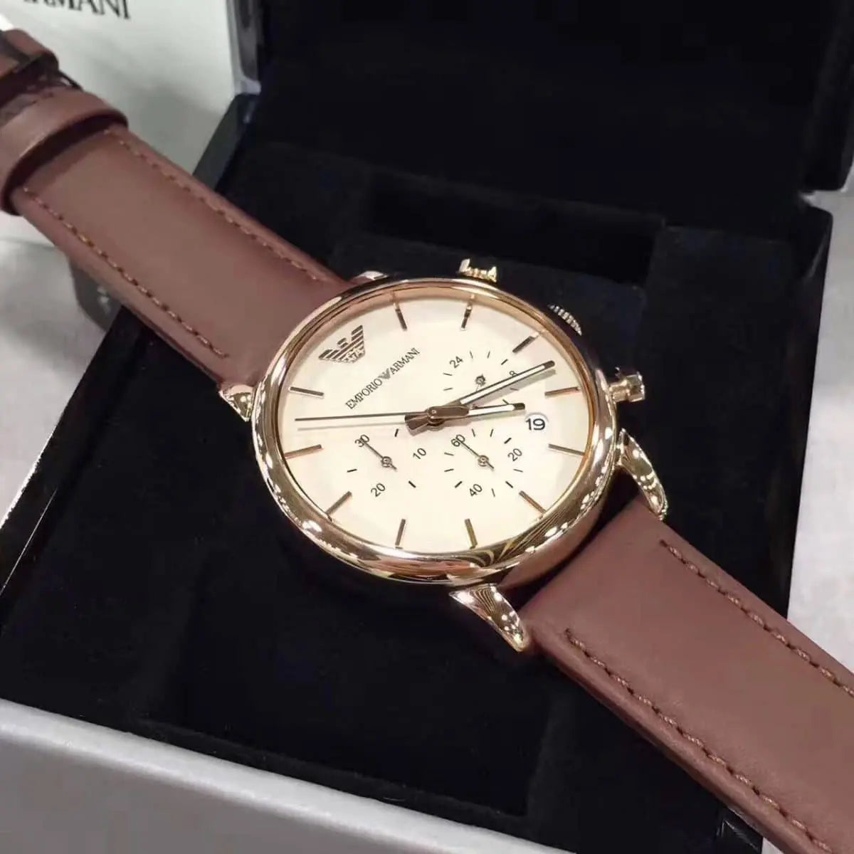 Montre Homme EMPORIO ARMANI – précision suisse